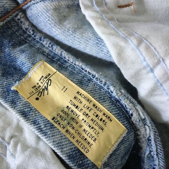 VINTAGE 90s Chic Jeans Acid Wash Crop, Long Shorts - Picture 7 of 8